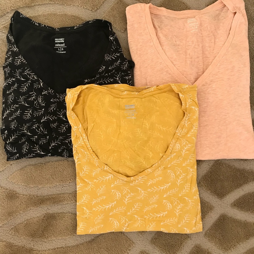 Old Navy Maternity Short Sleeve Shirts